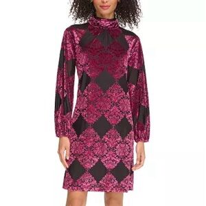 VINCE CAMUTO
Women's Burnout Velvet Balloon-Sleeve Dress Sz-10 NWT